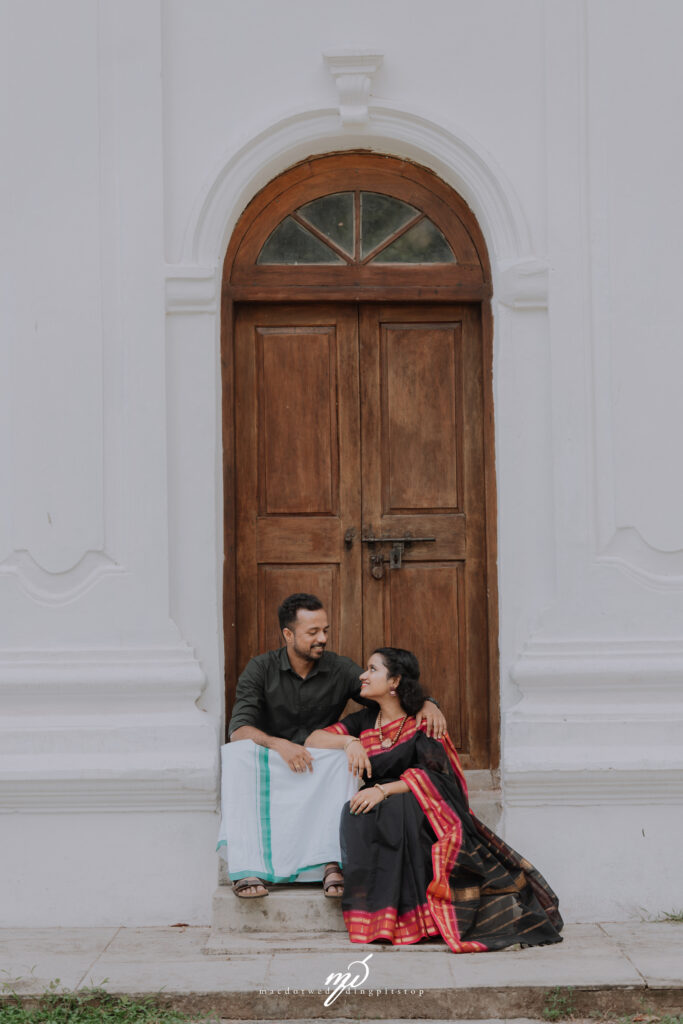 Candid save the date photoshoot in Kerala – couple shoot by Macdot