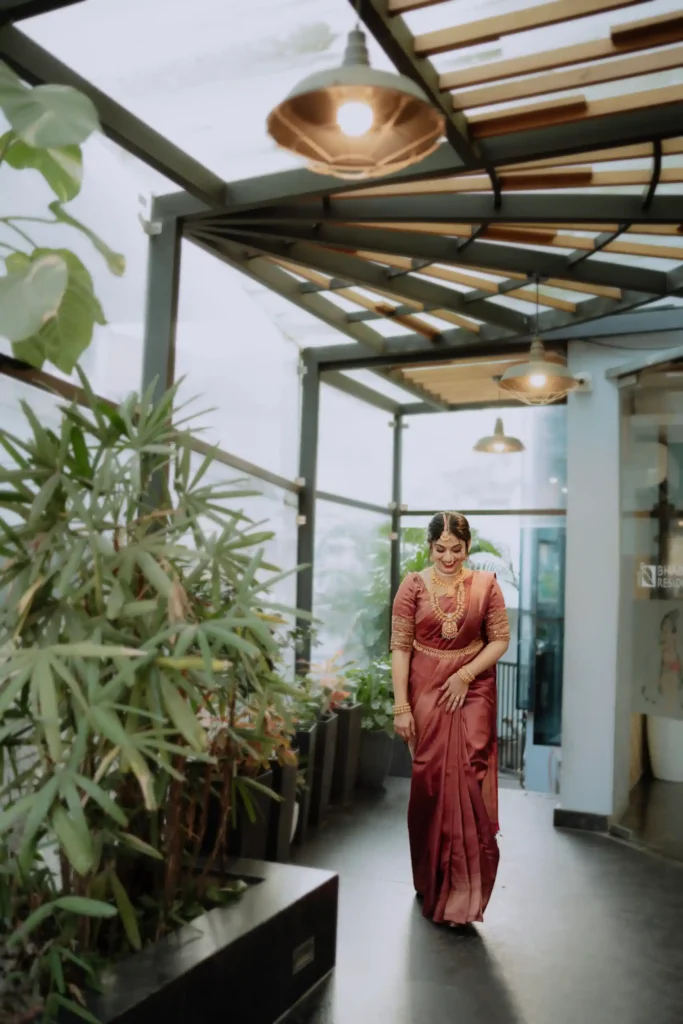 Beautiful wedding reception photos captured by Thrissur wedding photographers